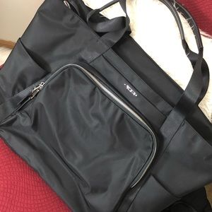 Tumi Voyager Madrid Duffel